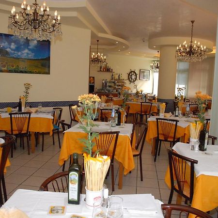 Hotel La Falena تّشيرفييا المظهر الخارجي الصورة