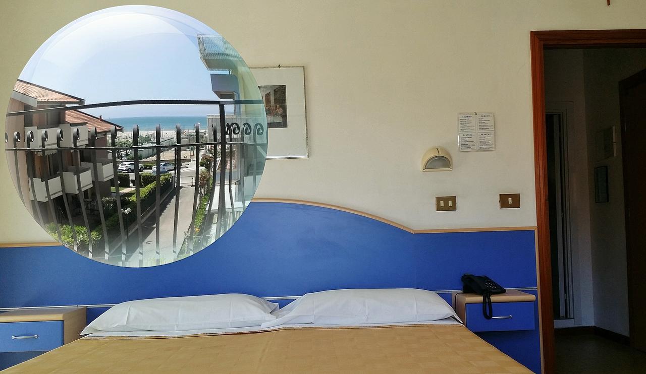 Hotel La Falena تّشيرفييا المظهر الخارجي الصورة