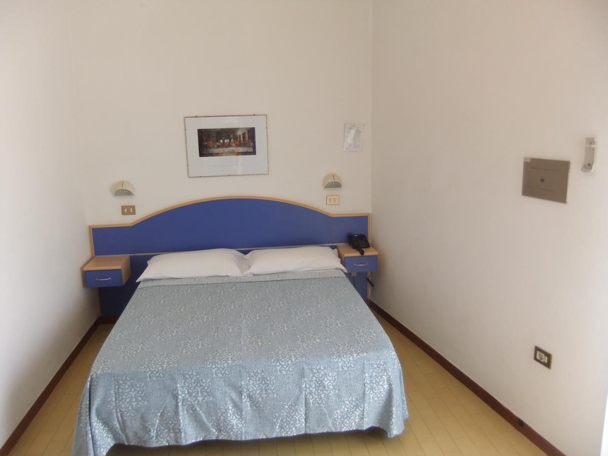 Hotel La Falena تّشيرفييا المظهر الخارجي الصورة
