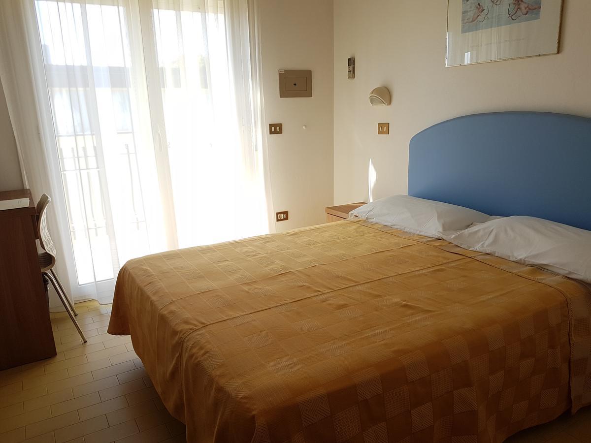 Hotel La Falena تّشيرفييا المظهر الخارجي الصورة
