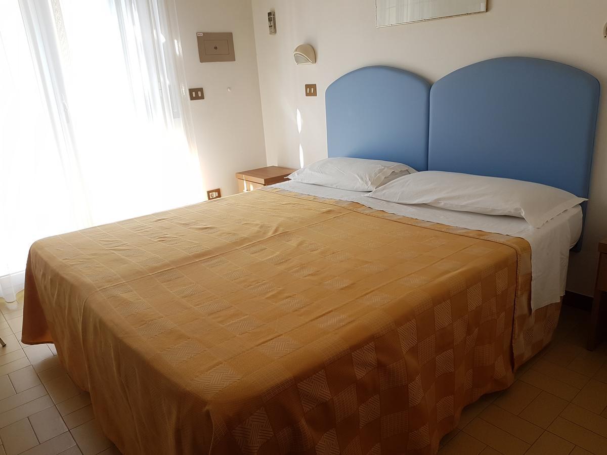 Hotel La Falena تّشيرفييا المظهر الخارجي الصورة