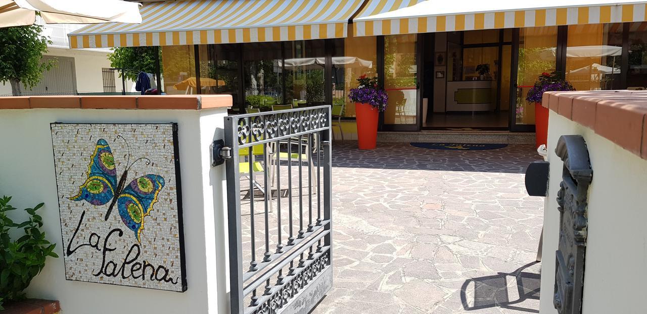 Hotel La Falena تّشيرفييا المظهر الخارجي الصورة